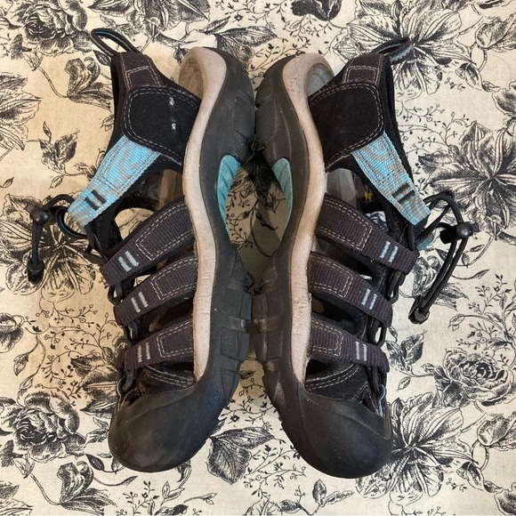 KEEN Sz 6.5 Raya Newport H2 Hiking Bungee Closure Sandals - Picture 4 of 10